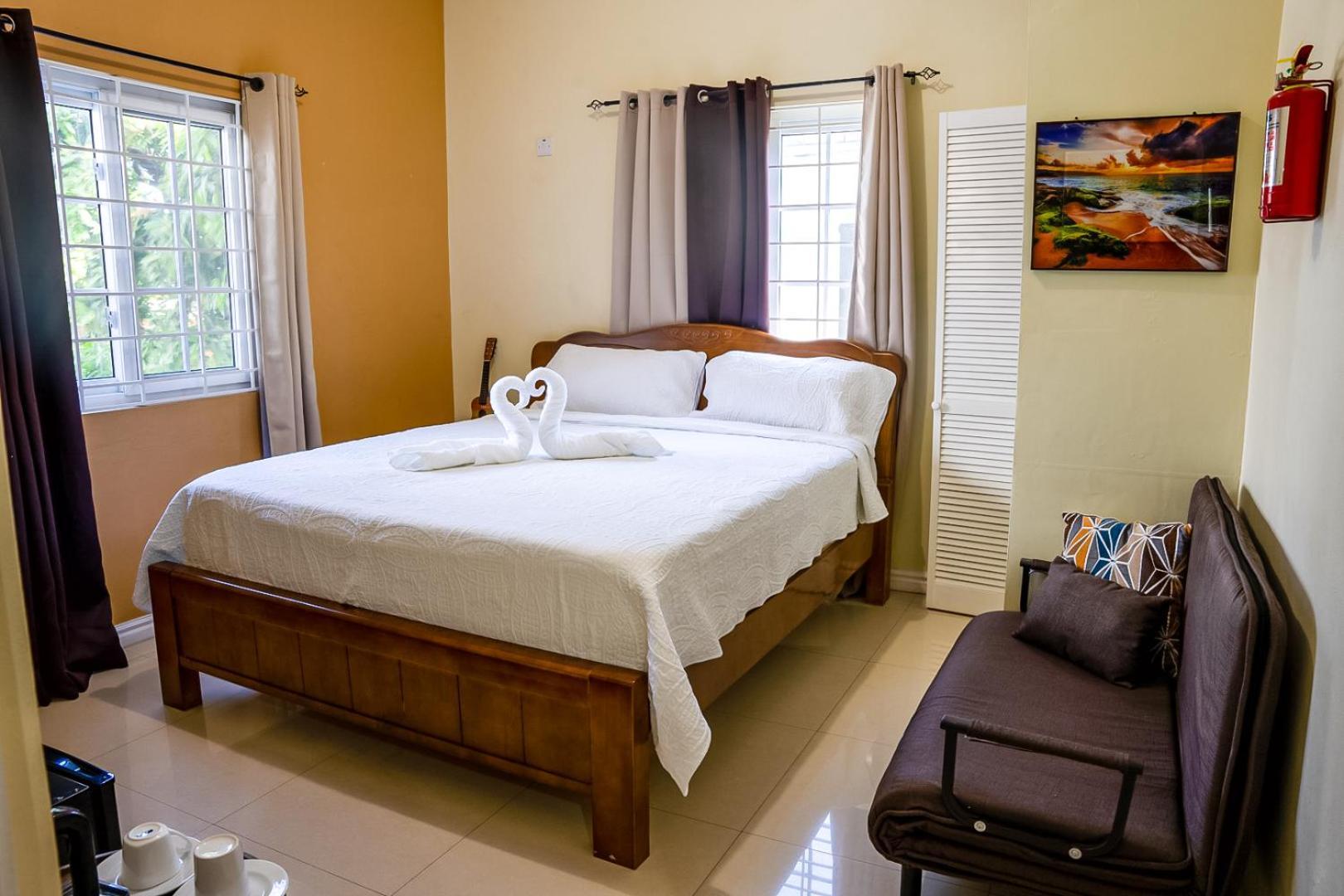 Incognito Culture Rooms Kingston Ngoại thất bức ảnh